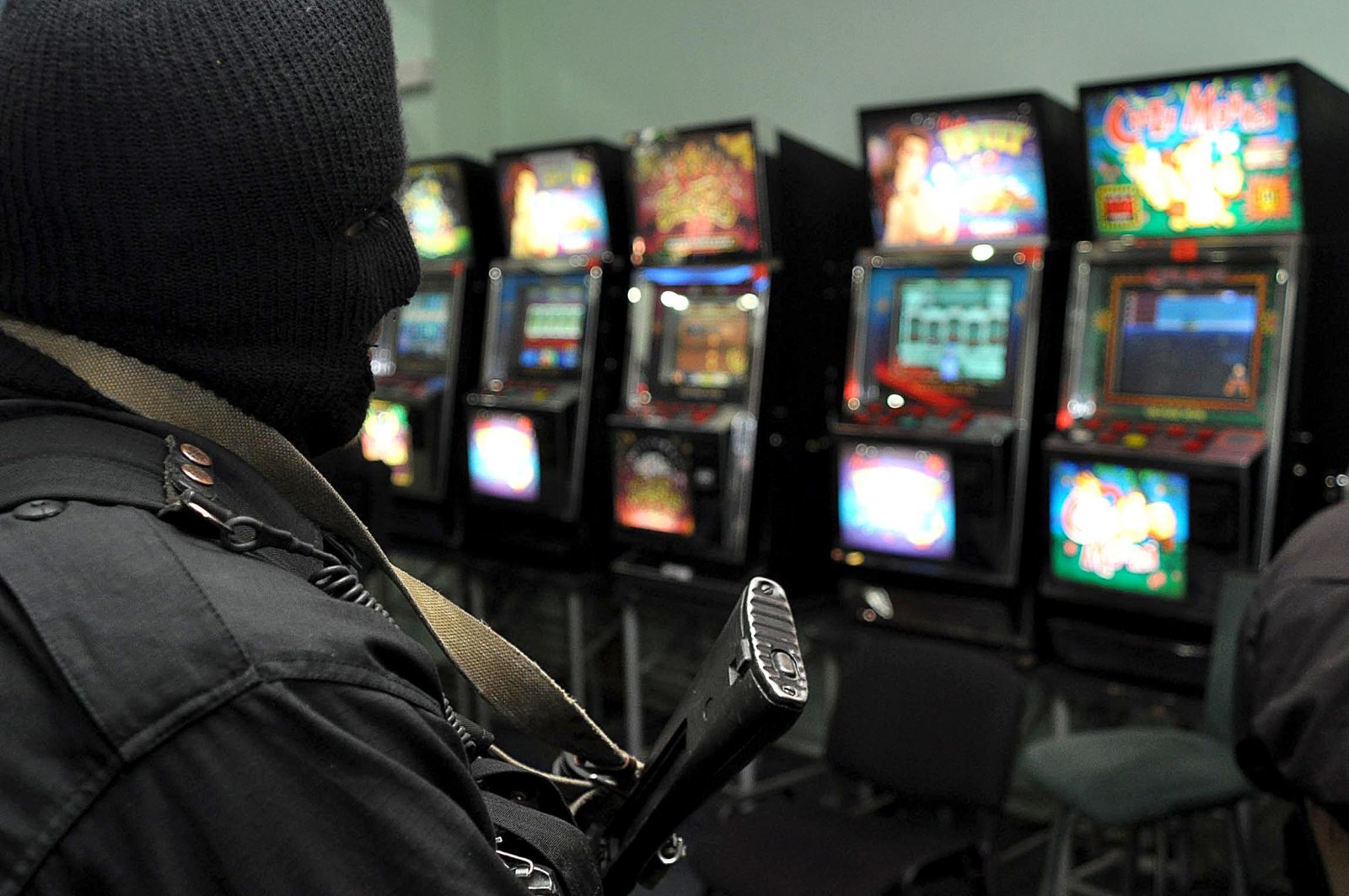 Нелегальные игровые автоматы в москве