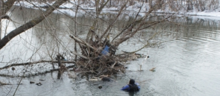 Труп, который пензенские спасатели вытащили из реки, пробыл в воде почти полгода Труп, который пензенские спасатели вытащили из реки, пробыл в воде почти полгода