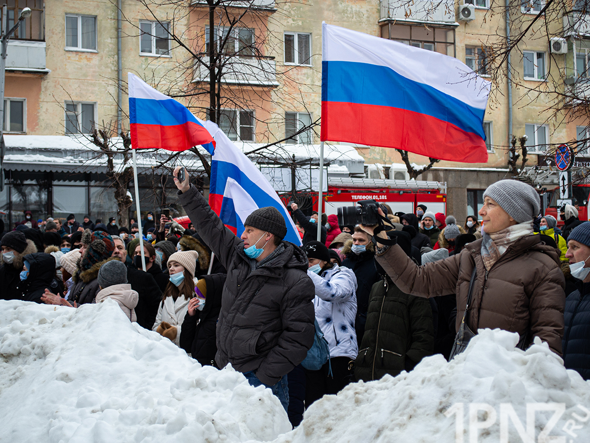 Где сегодня митинг. Митинг за Навального. Пенза митинги 2021. Митинги Навального 2021. Митинги в поддержку Навального 2021.