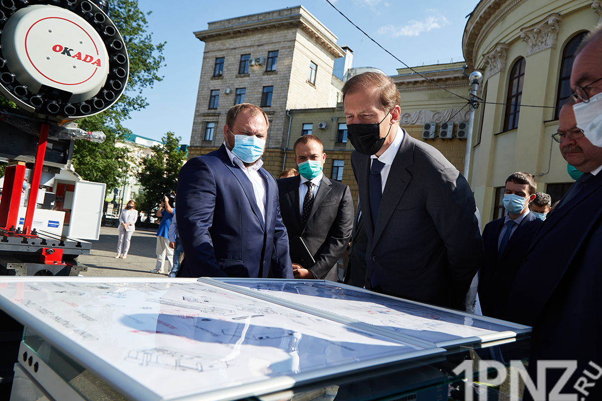 Важный гость в Пензе. Фоторепортаж с рабочей поездки министра Дениса  Мантурова | 24.07.2021 | Пенза - БезФормата