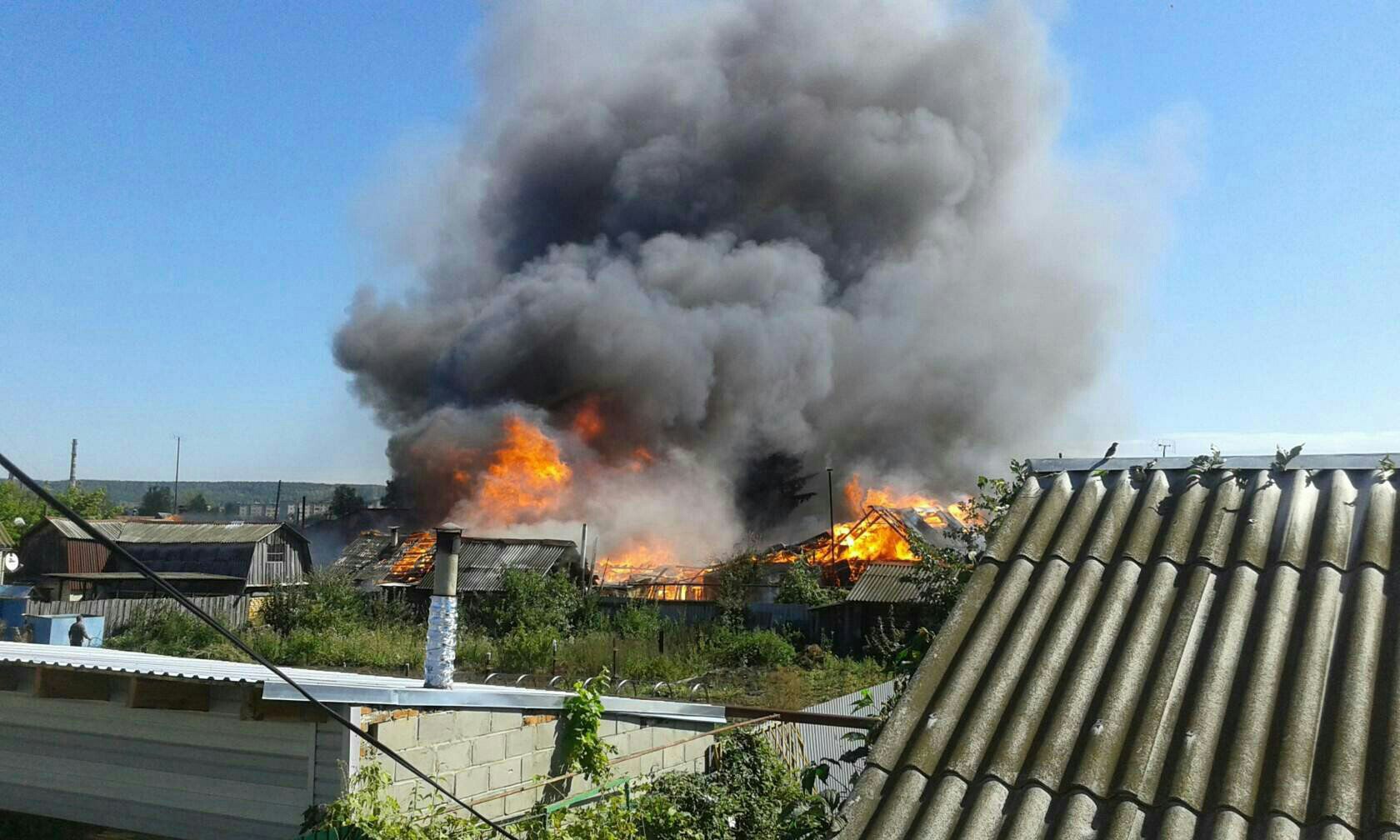 Подслушано в никольском вологодской. Пожар в Никольске Пензенской области. Пожар в Никольске Пензенской области вчера. Пожар в Никольске Вологодской области вчера. Пожар в Никольском.