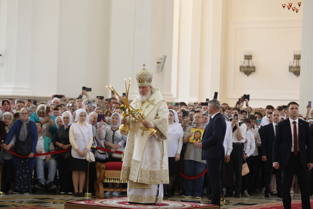 Патриарх Кирилл коронавирус