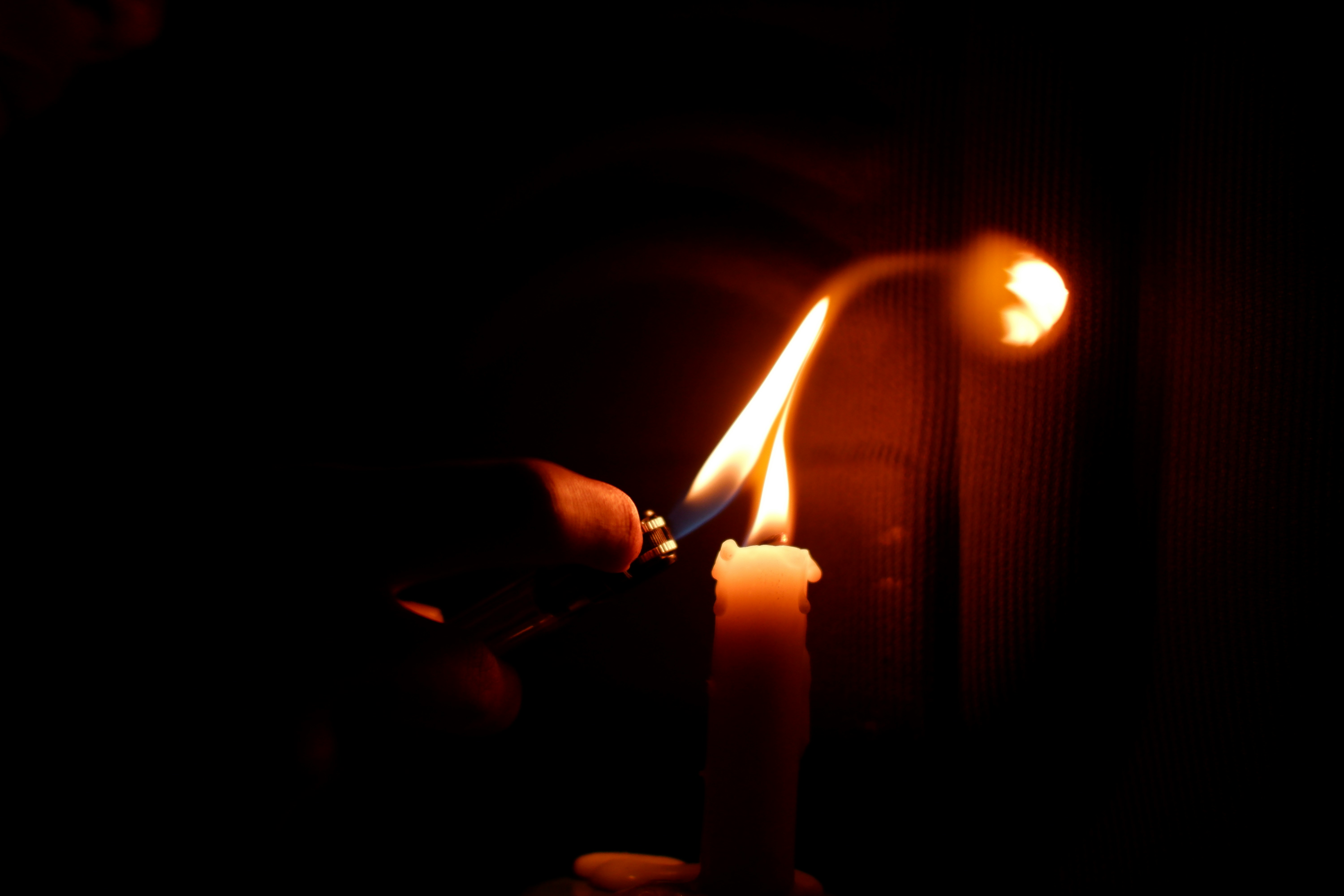 Харьков без света и воды сегодня. Без света свечи. День без света. Белгород без света. Хазбик без света.