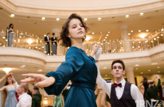 Светский вечер в драмтеатре: кадры с первого губернского студенческого бала в Пензе