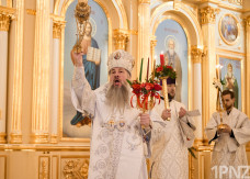 Светлая Пасха в сердце Пензы: тысячи верующих и первые лица региона встретили праздник в Спасском соборе – фоторепортаж