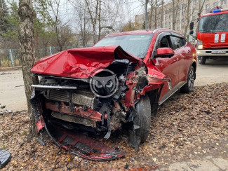 В Пензенской области в страшной аварии разбились вдребезги две машины