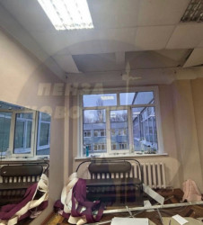 В пензенской школе рухнул потолок и обвалилась крыша