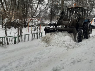 В Пензе очистили от снега улицы Железнодорожного района