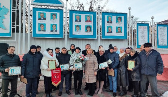 В Первомайском районе Пензы открыли обновленную Доску почета