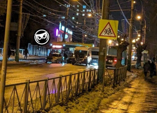 В Пензе из-за массовой аварии встала в пробке улица Чкалова