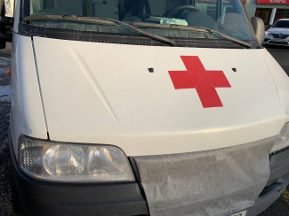 В Пензе после страшной аварии увезли в больницу 7-летнюю девочку