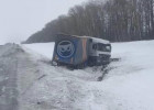 В Пензенской области слетел с трассы огромный большегруз