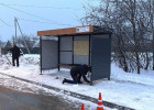 На улице Арбековской в Пензе завершили монтаж нового остановочного павильона