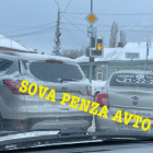 На улице Чехова в Пензе случилась авария с участием машины такси