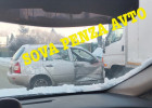 На улице Тухачевского в Пензе изуродовало легковушку