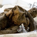 300-летняя мумия девочки открыла глаза 