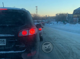 В Пензе образовалась пробка возле автодрома Вираж