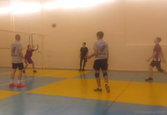 В Пензе начался финальный этап соревнований по волейболу среди школьников