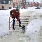 В центре Пензы проведена очистка тротуаров от снега и наледи