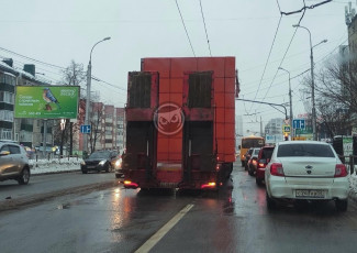 В Пензе стоит в пробке одна из центральных улиц