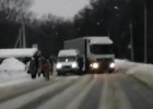 На окраине Пензы столкнулись маршрутка и фура, дорога перекрыта