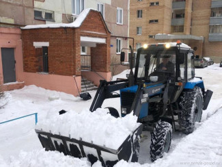 В Пензе очистили от снега скверы и улицы Железнодорожного района