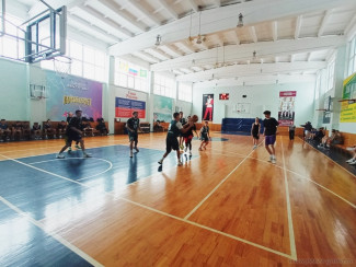 В Пензе подвели итоги городских соревнований по баскетболу