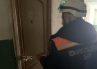 Пензенские спасатели помогли медикам попасть в квартиру на улице Ульяновской