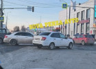 В центре Пензы сразу две улицы встали в пробке из-за аварии