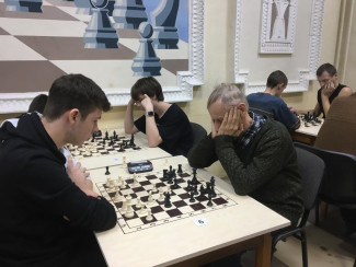 В Пензе впервые провели областной турнир по быстрым шахматам памяти Григория Носко