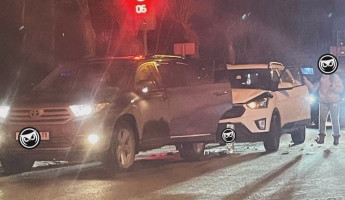 На улице Мира в Пензе столкнулись две машины