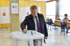Мэр Пензы Александр Басенко проголосовал на выборах президента