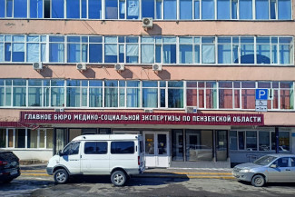 Пензенское бюро передаст внедорожники и микроавтобус в зону СВО