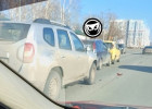 На улице Измайлова в Пензе осложнено движение из-за тройного ДТП