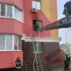 В Пензе 24 человека тушили пожар на улице Антонова