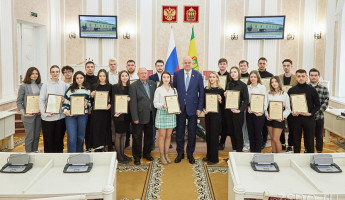 Вадим Супиков наградил наблюдателей, отличившихся на выборах Президента РФ