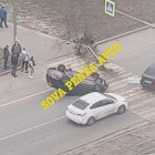 Жесткая авария на окраине Пензы: машина снесла столб и перевернулась