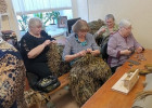 Пензенские пенсионерки изготовили костюмы для бойцов СВО