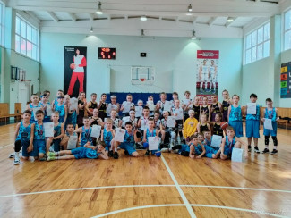 В Пензе подвели итоги соревнований по баскетболу среди школьников