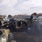 В селе под Пензой семь человек тушили пожар на авторазборе
