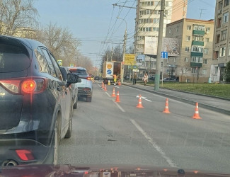Автомобилистов предупреждают о заторе на улицах Пушкина и Ставского