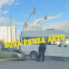 Жесткое ДТП в Пензе: легковушка врезалась в микроавтобус