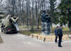 В Пензе ремонтируют постамент памятника «Проводы»