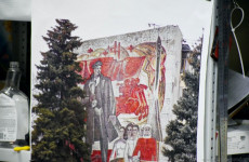 В Пензе приступили к реставрации панно на улице Карпинского