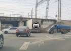 В Пензе еще одна фура стала жертвой злополучного моста глупости