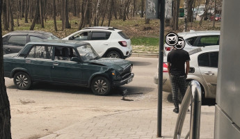 На улице Ленинградской в Пензе жестко столкнулись две машины