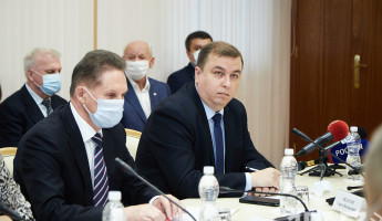 Не забудьте поздравить! 20 апреля день рождения празднует вице-губернатор Сергей Федотов
