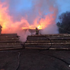 Ночью в Пензе произошел крупный пожар на складе с пиломатериалами