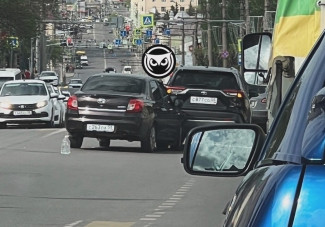 На улице Кирова в Пензе случилось ДТП с двумя машинами