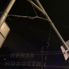 В Пензе у ТЦ Олимп упал светофор